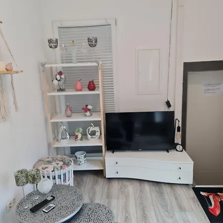 Cityapartment Mit Terrasse Bis 4 Personen Zentrum Direkt Stadtmitte Rheinpromenade *