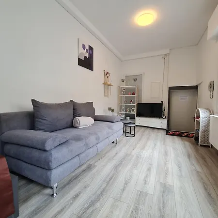 Cityapartment Mit Terrasse Bis 4 Personen Zentrum Direkt Stadtmitte Rheinpromenade * Neuwied