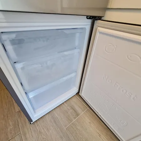 Appartement Cityapartment Mit Terrasse Bis 4 Personen Zentrum Direkt Stadtmitte Rheinpromenade