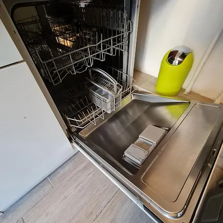 Appartement Cityapartment Mit Terrasse Bis 4 Personen Zentrum Direkt Stadtmitte Rheinpromenade Neuwied